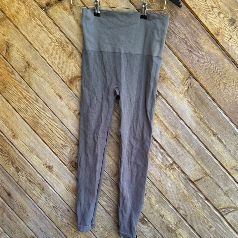 Spanx ribbed gray high waist zipper cuff compression leggings size large